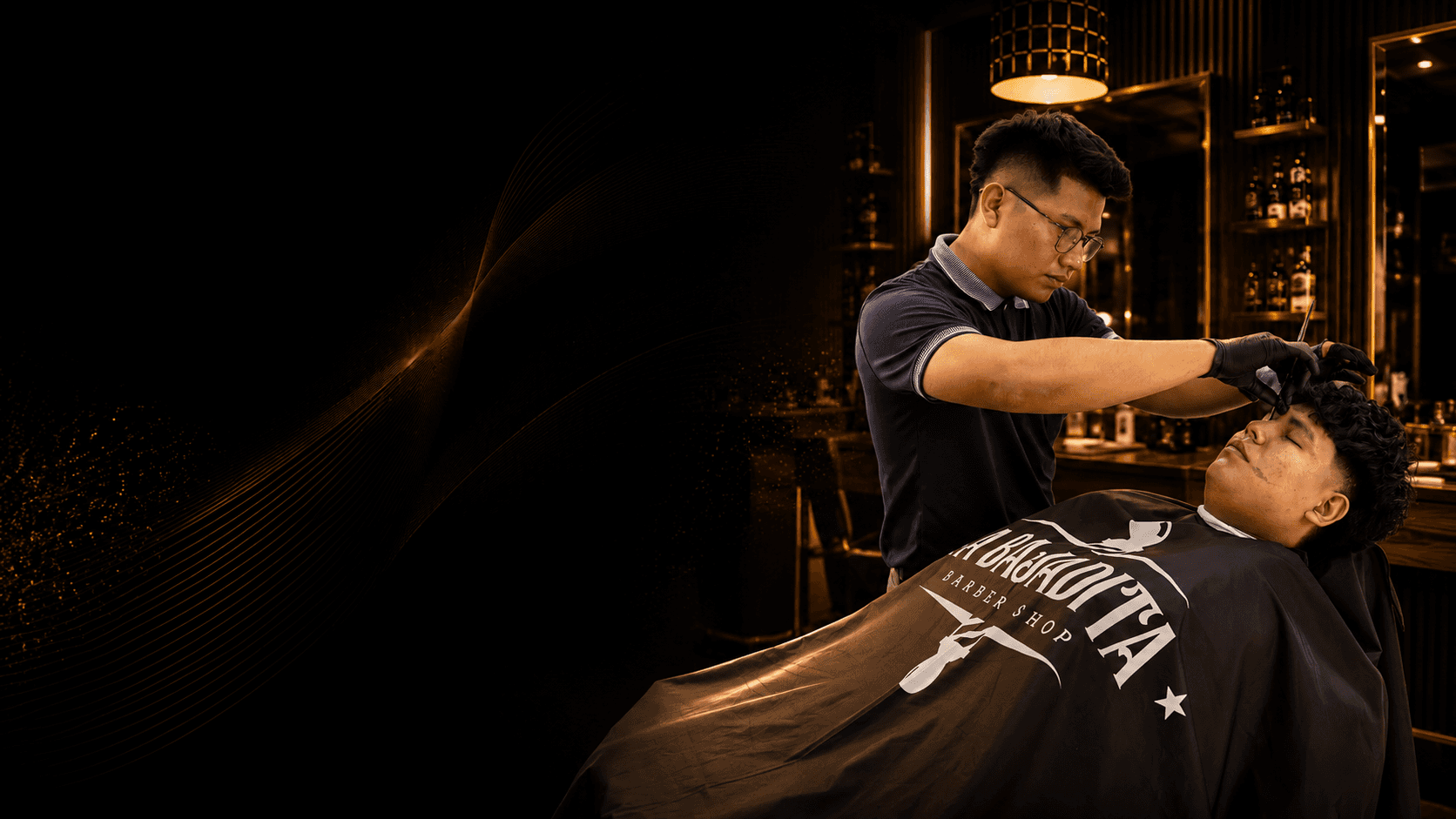 Barbero realizando un corte premium en Iquitos